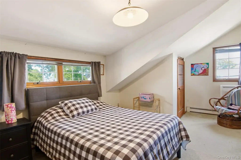 1615 Estelle Avenue Elmont NY 11003