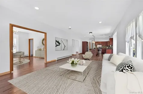 8 Alloway Crescent Highland Mills NY 10930