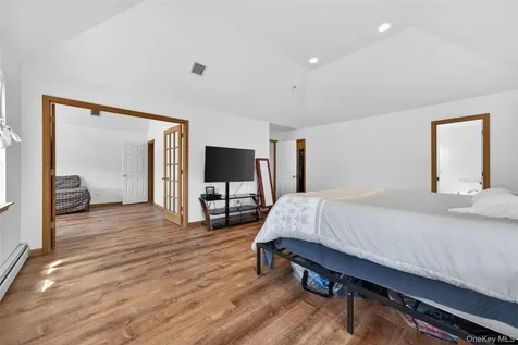 8 Alloway Crescent Highland Mills NY 10930