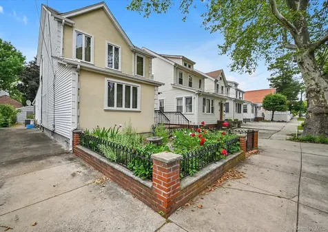 33-22 208th Street Bayside NY 11361
