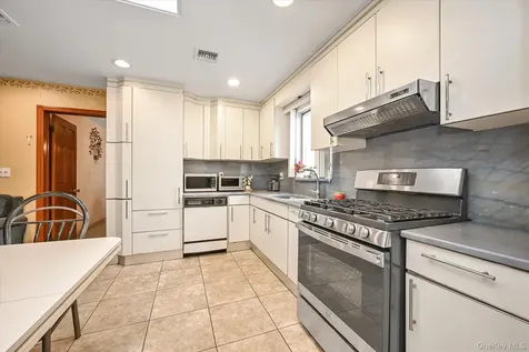 33-22 208th Street Bayside NY 11361