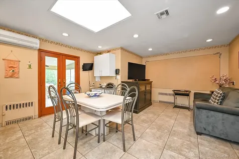 33-22 208th Street Bayside NY 11361