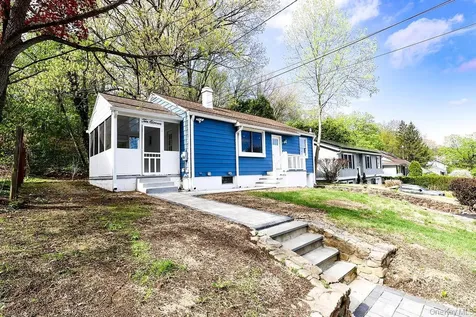 1011 Parkway Place Peekskill NY 10566