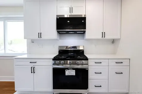 1011 Parkway Place Peekskill NY 10566