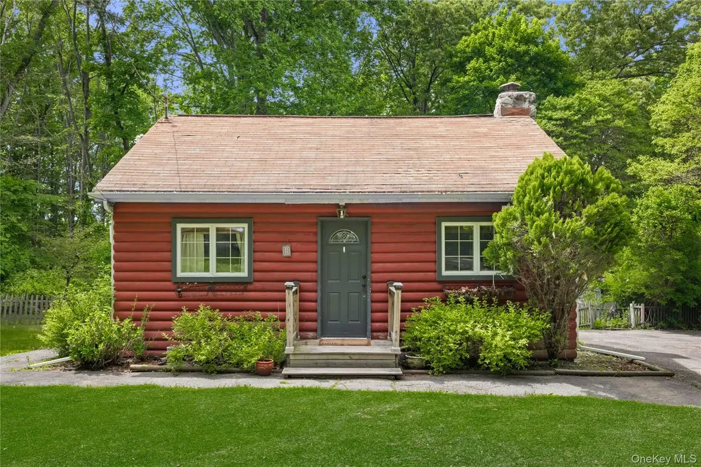 10 Mcgregor Lane Crompond NY 10517