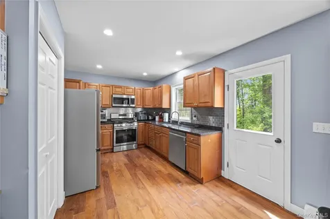 10 Mcgregor Lane Crompond NY 10517