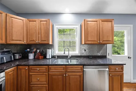 10 Mcgregor Lane Crompond NY 10517
