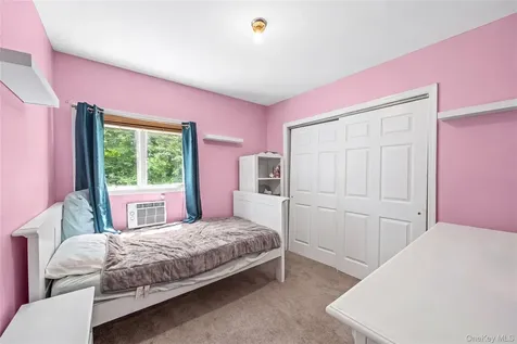 10 Mcgregor Lane Crompond NY 10517