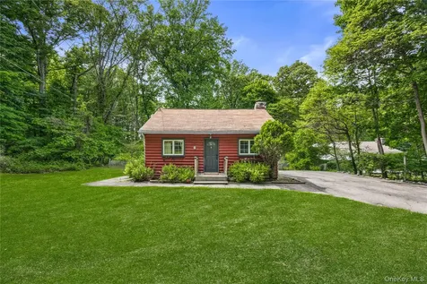 10 Mcgregor Lane Crompond NY 10517