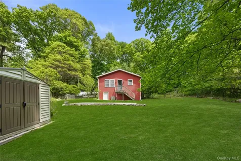 10 Mcgregor Lane Crompond NY 10517