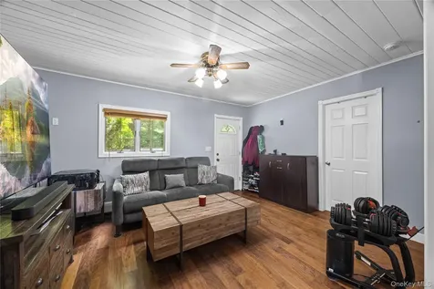10 Mcgregor Lane Crompond NY 10517