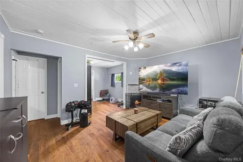 10 Mcgregor Lane Crompond NY 10517
