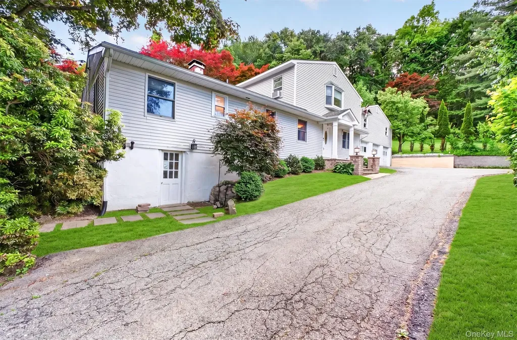 88 Pines Bridge Road Bedford Corners NY 10549