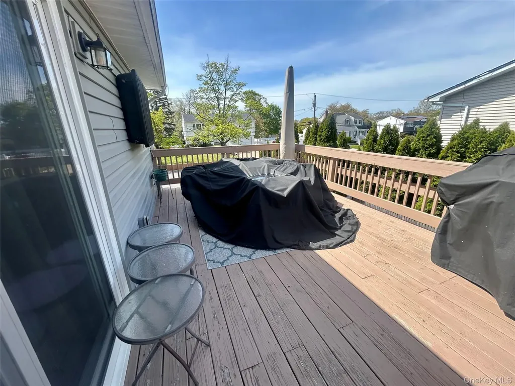 Massapequa NY 11758