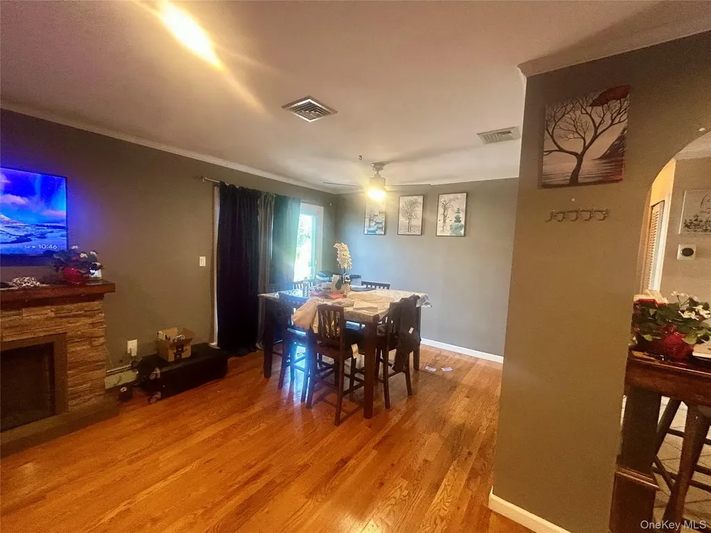 Massapequa NY 11758