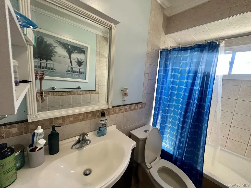 Massapequa NY 11758