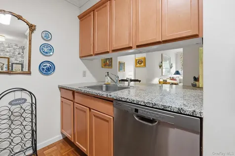 206 Sutton Drive Mount Kisco NY 10549