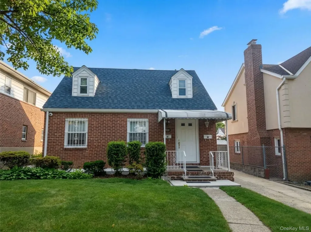 79-38 209th Street Hollis Hills NY 11364