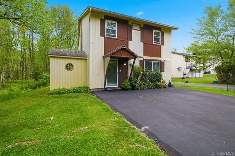 51 Peter Way Kiamesha Lake NY 12751