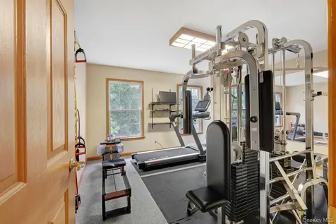 30 Whitney Drive Woodstock NY 12498
