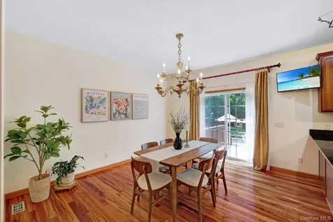 30 Whitney Drive Woodstock NY 12498