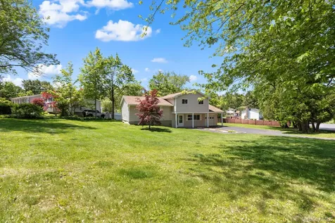 351 London Road Yorktown Heights NY 10598