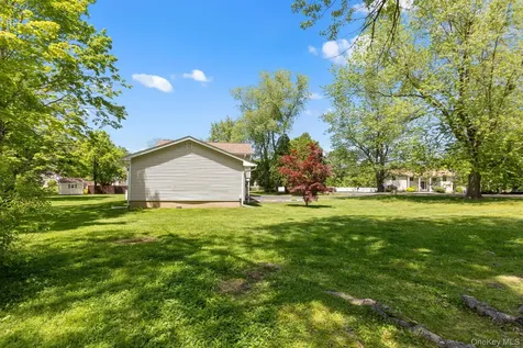 351 London Road Yorktown Heights NY 10598
