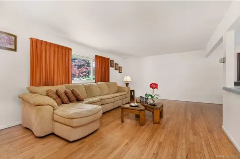 351 London Road Yorktown Heights NY 10598