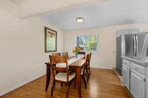 351 London Road Yorktown Heights NY 10598