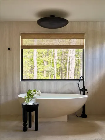 2 Stonecreek Road Woodstock NY 12498