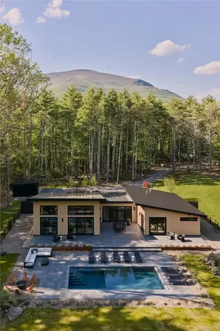 2 Stonecreek Road Woodstock NY 12498