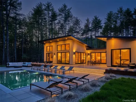 2 Stonecreek Road Woodstock NY 12498