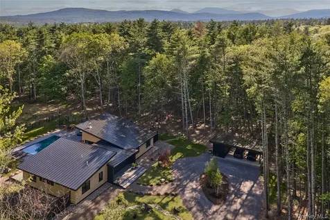 2 Stonecreek Road Woodstock NY 12498