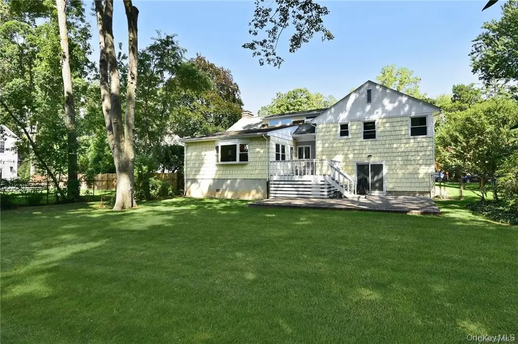 20 Kingston Road Scarsdale NY 10583