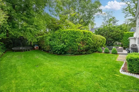 49 Eton Road Larchmont NY 10538
