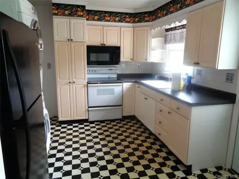 63 Oakwood Drive Brewster NY 10509