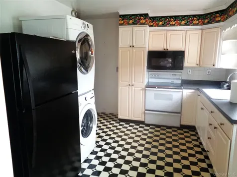 63 Oakwood Drive Brewster NY 10509