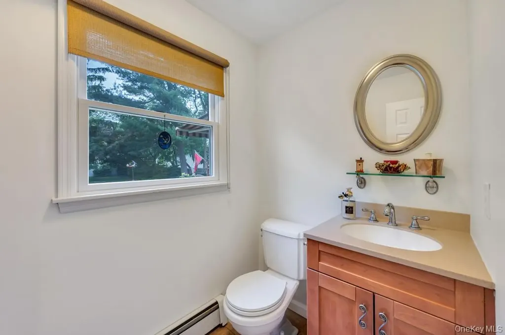 75 Elm Avenue Smithtown NY 11787