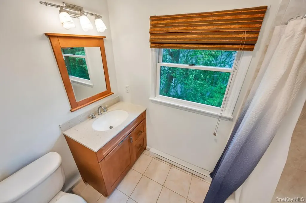 75 Elm Avenue Smithtown NY 11787