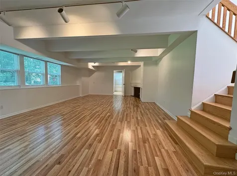 3 Stonewall Lane Mamaroneck NY 10543