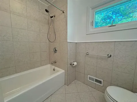 3 Stonewall Lane Mamaroneck NY 10543