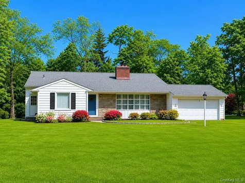 3 Stonewall Lane Mamaroneck NY 10543