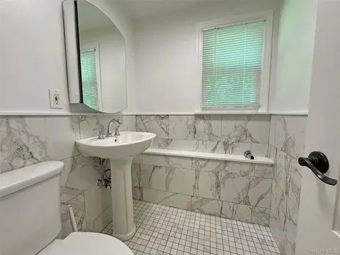 3 Stonewall Lane Mamaroneck NY 10543