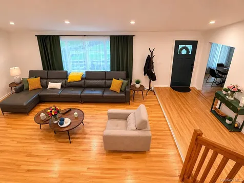3 Stonewall Lane Mamaroneck NY 10543