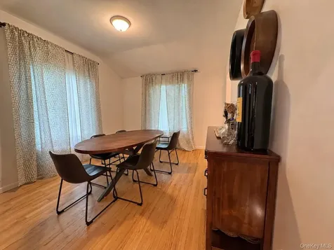 3 Stonewall Lane Mamaroneck NY 10543