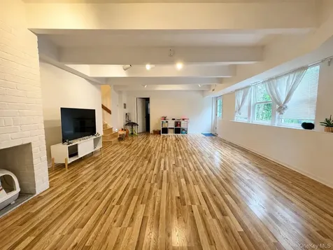 3 Stonewall Lane Mamaroneck NY 10543