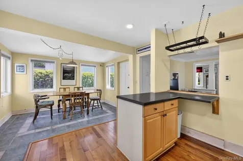 250 Rombout Avenue Beacon NY 12508