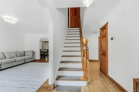 107 Hayward Street Yonkers NY 10704