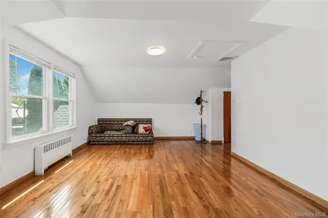 107 Hayward Street Yonkers NY 10704