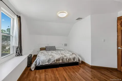 107 Hayward Street Yonkers NY 10704